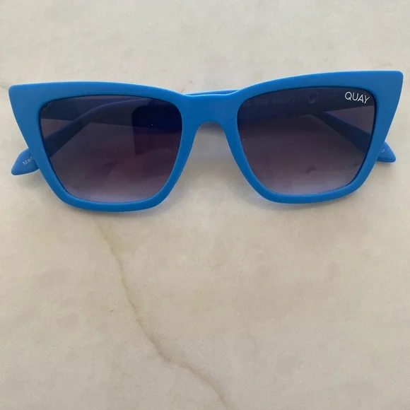 Quay Blue Sunglasses - Picture 2 of 3